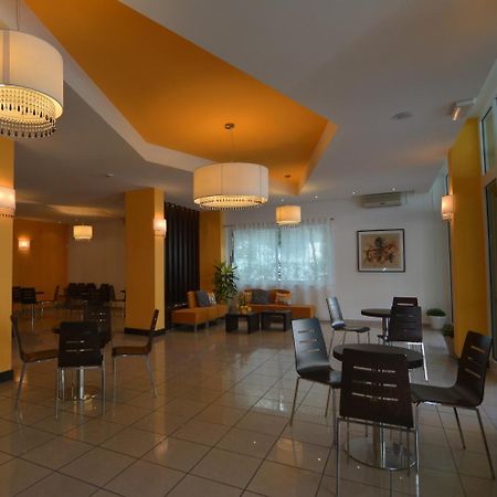Hotel Orly Чезенатіко Екстер'єр фото