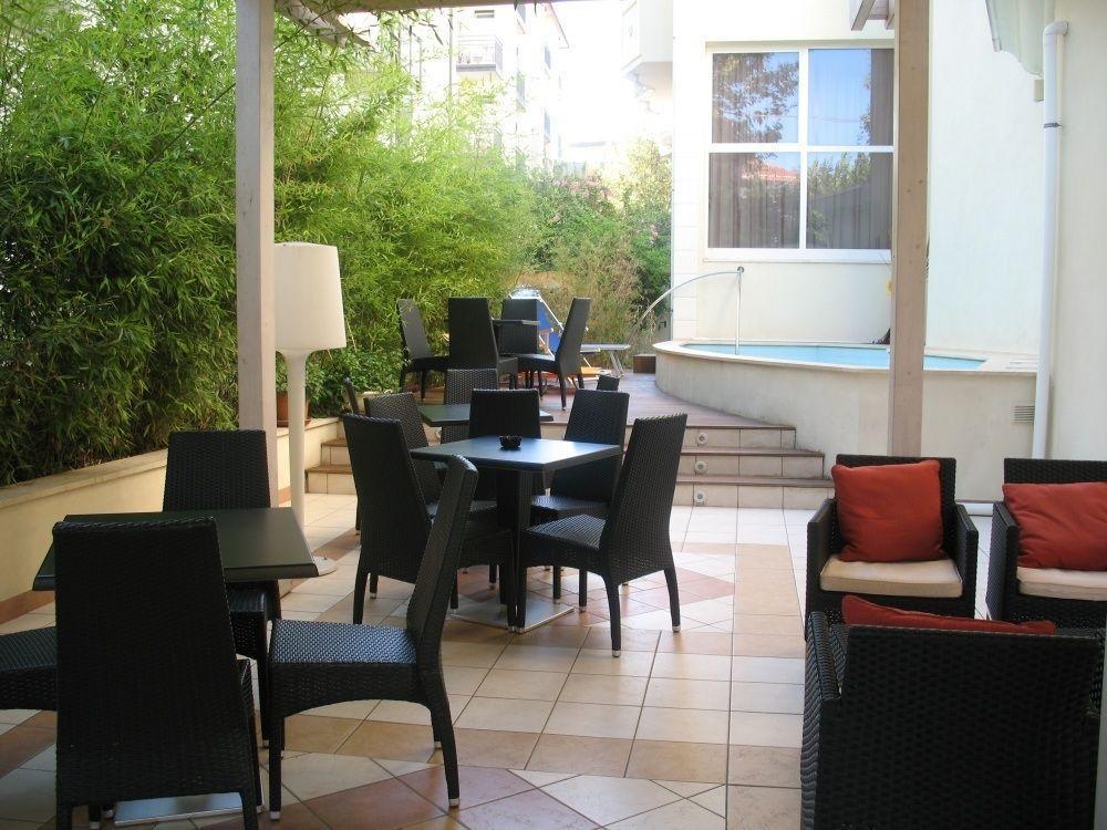 Hotel Orly Чезенатіко Екстер'єр фото